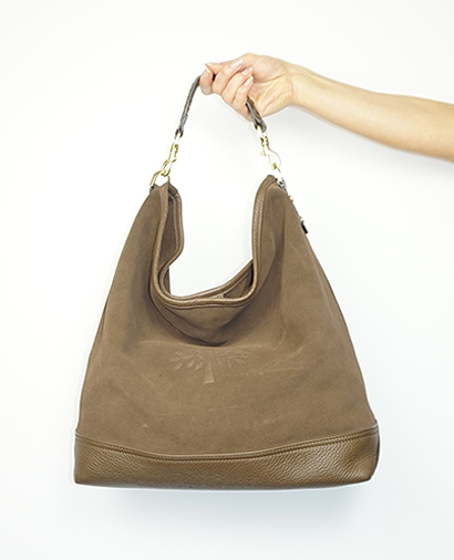Effie Hobo, front view